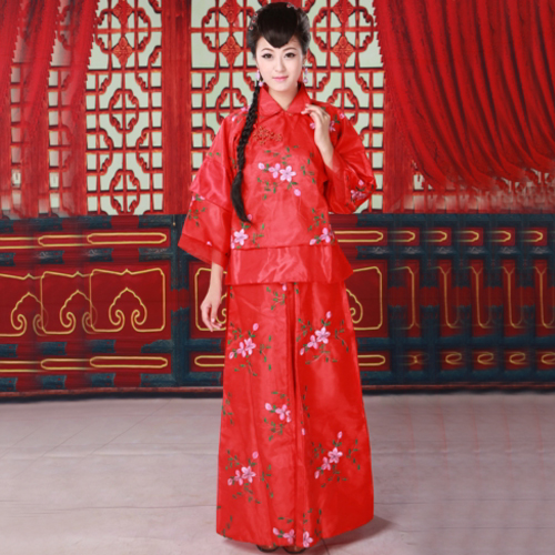 婚纱照图片秀禾服搞怪_秀禾服婚纱照(2)